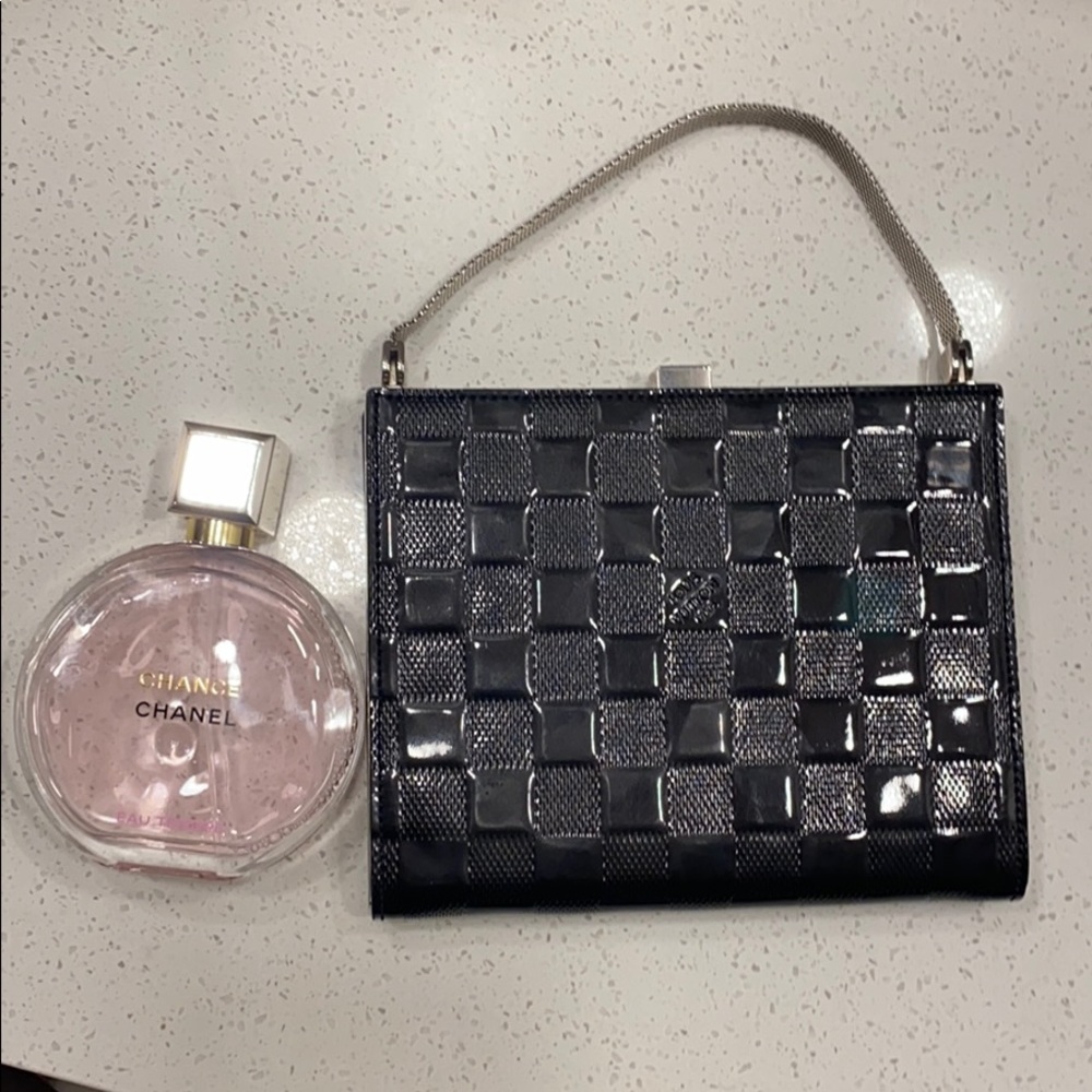 Extra Pics - image 2